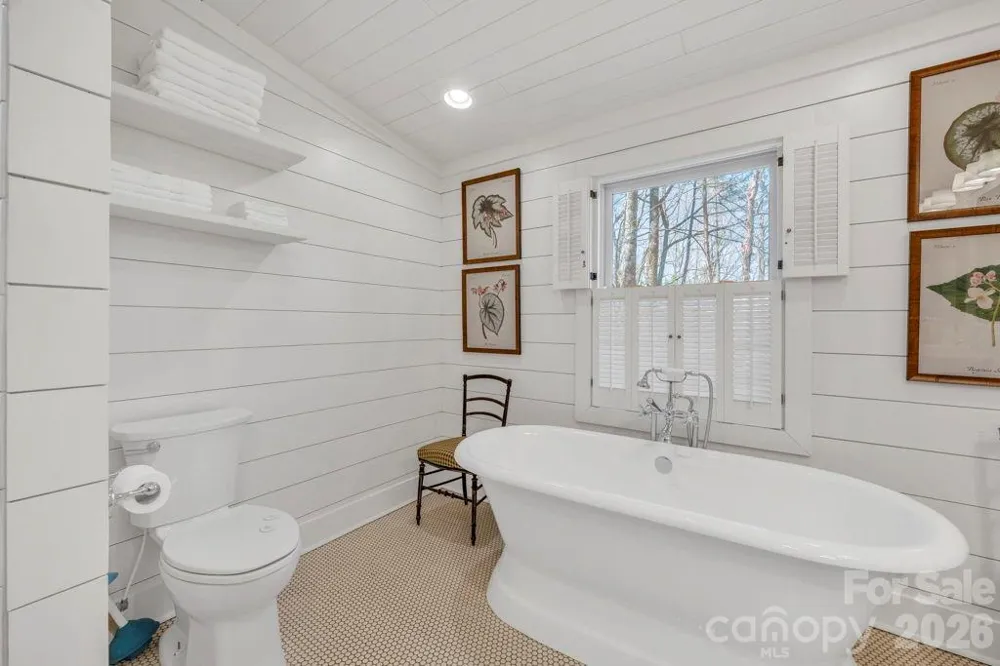 572 Skyland View Drive Blowing Rock, NC 28605