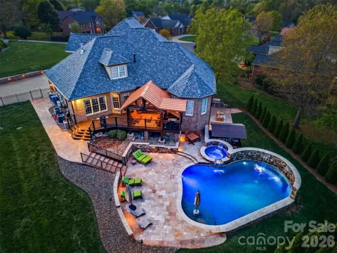 3638 Hogan Court NE