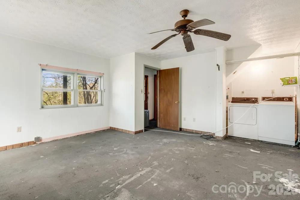 770 Echo Hill Drive Green Mountain, NC 28740