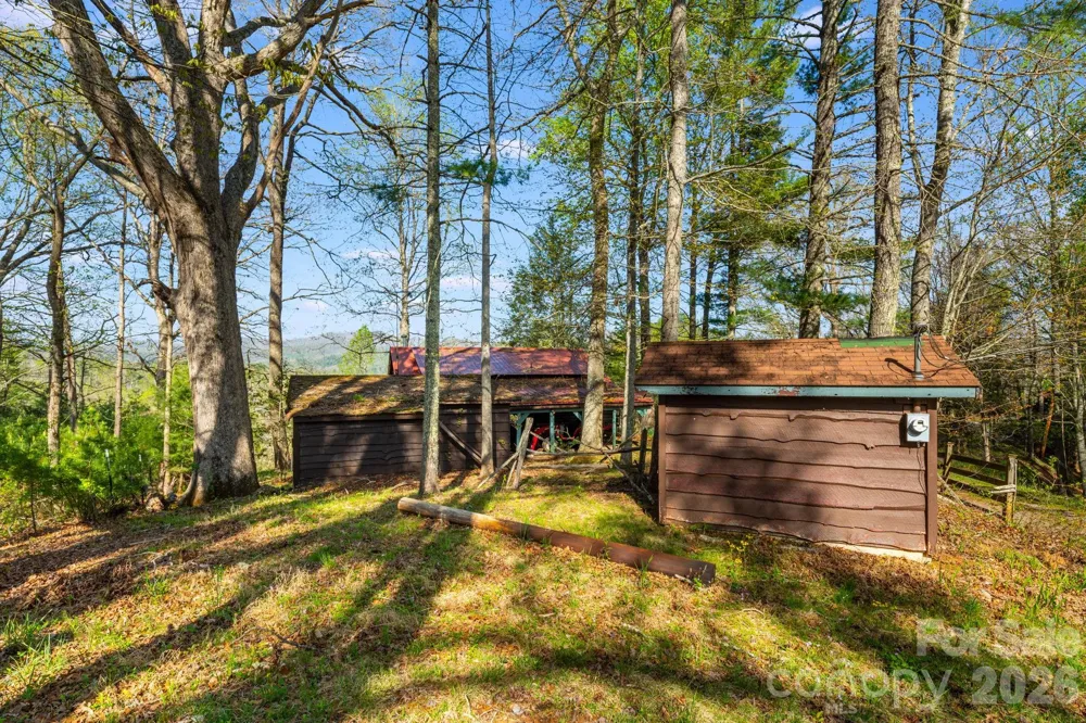 770 Echo Hill Drive Green Mountain, NC 28740