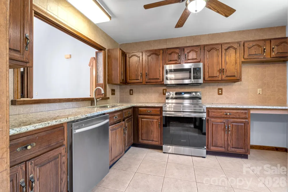 3104 Cove Loop Road Hendersonville, NC 28739