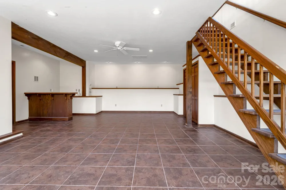 3104 Cove Loop Road Hendersonville, NC 28739