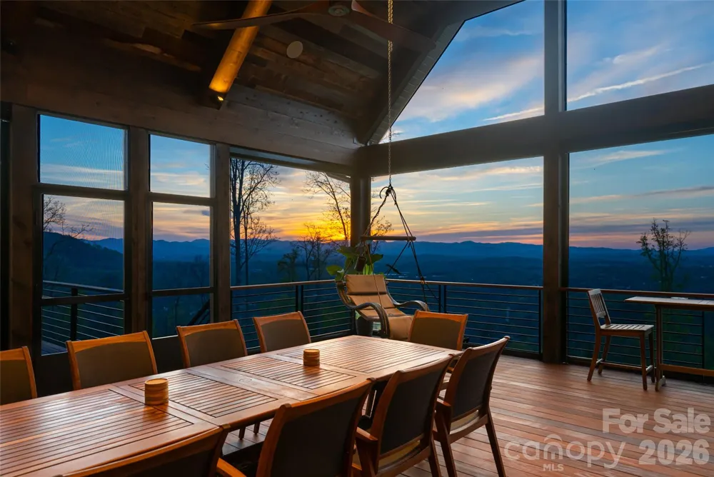 154 Bear View Road Weaverville, NC 28787
