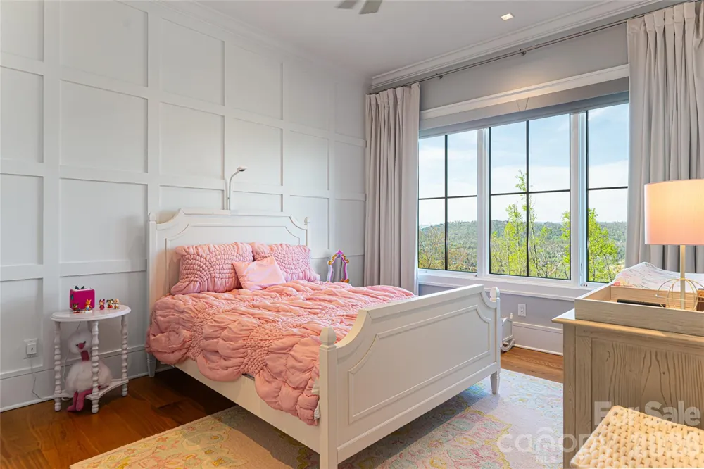 154 Bear View Road Weaverville, NC 28787
