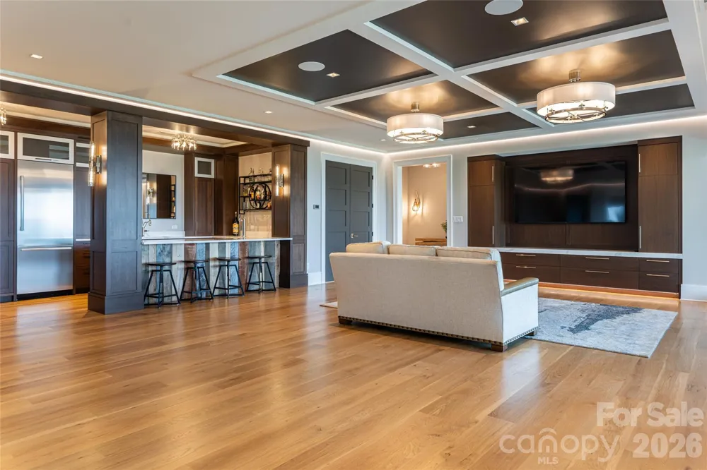154 Bear View Road Weaverville, NC 28787