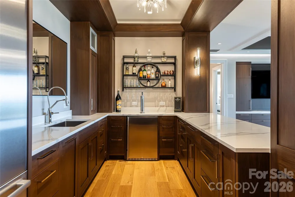 154 Bear View Road Weaverville, NC 28787