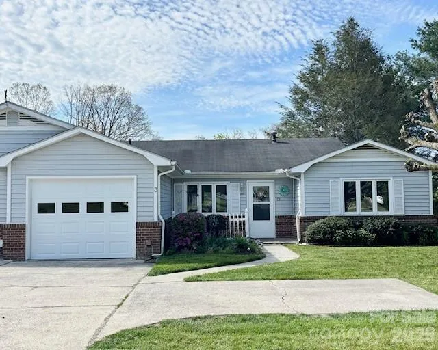 3 Wintry Drive Hendersonville, NC 28792