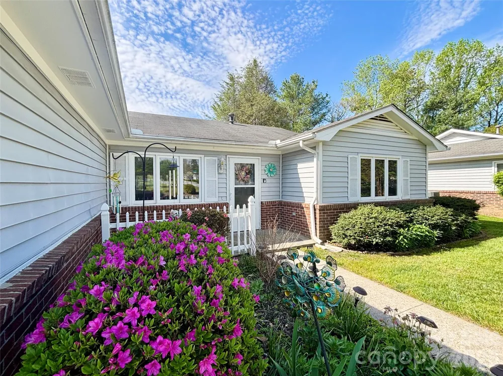 3 Wintry Drive Hendersonville, NC 28792