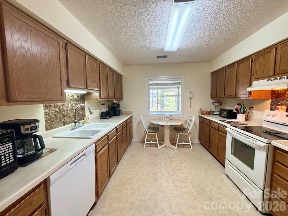 3 Wintry Drive Hendersonville, NC 28792