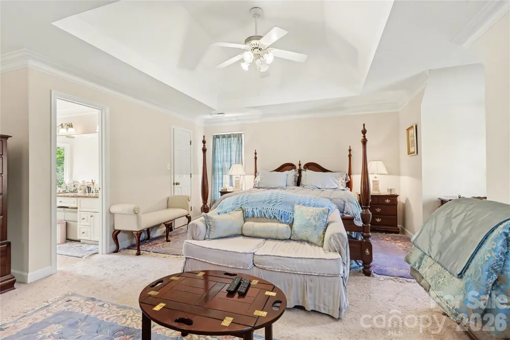5005 Mayberry Lane Winston Salem, NC 27106