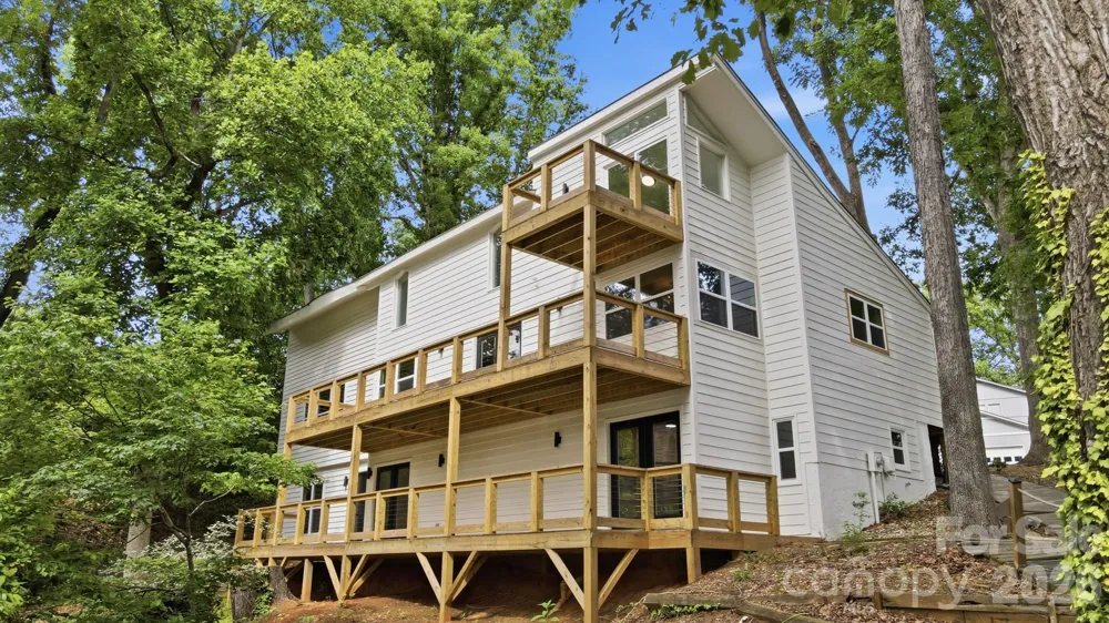 7015 Chelsea Day Lane Tega Cay, SC 29708