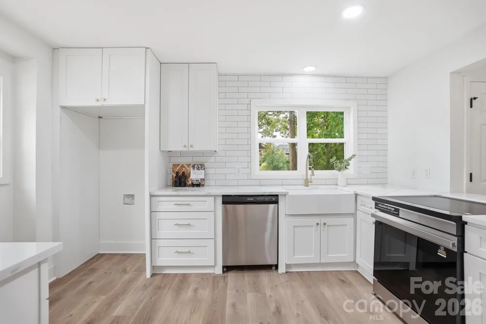 7015 Chelsea Day Lane Tega Cay, SC 29708