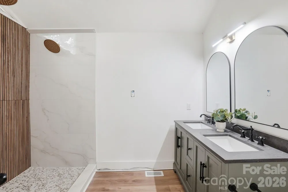 7015 Chelsea Day Lane Tega Cay, SC 29708
