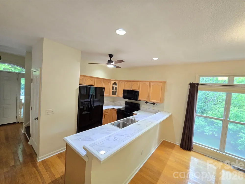 73 Dalya Road Swannanoa, NC 28778