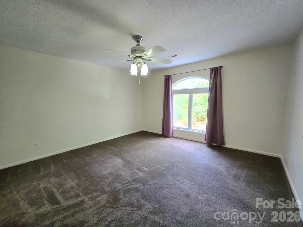 73 Dalya Road Swannanoa, NC 28778