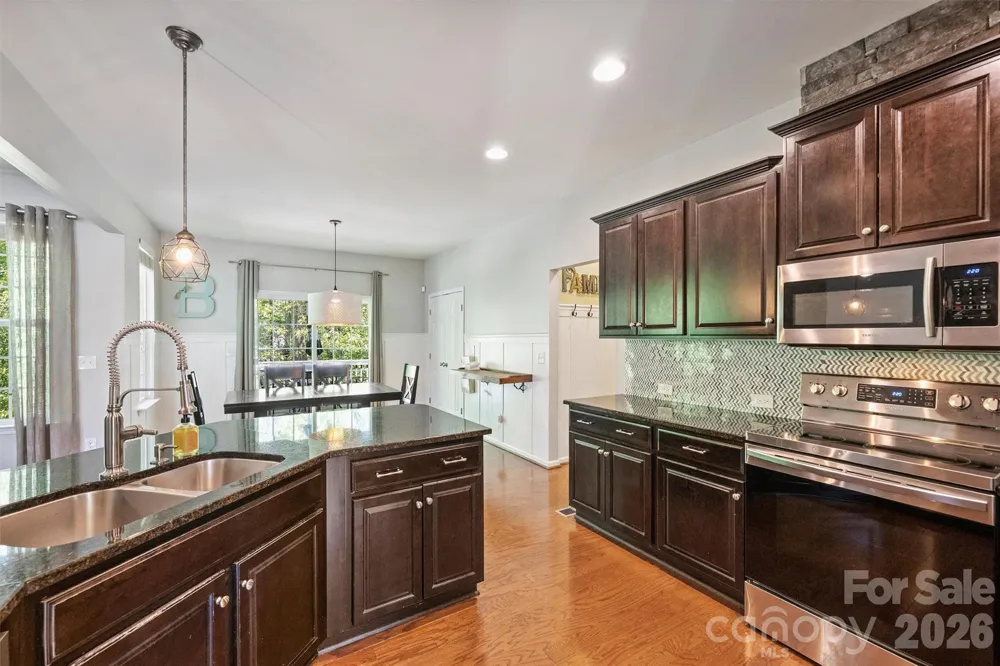 1135 Brookdale Lane Stanley, NC 28164