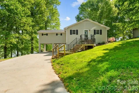 330 Hillview Drive