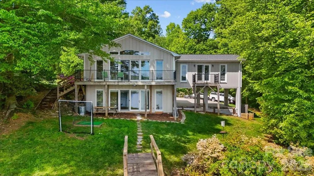 330 Hillview Drive Lexington, NC 27292