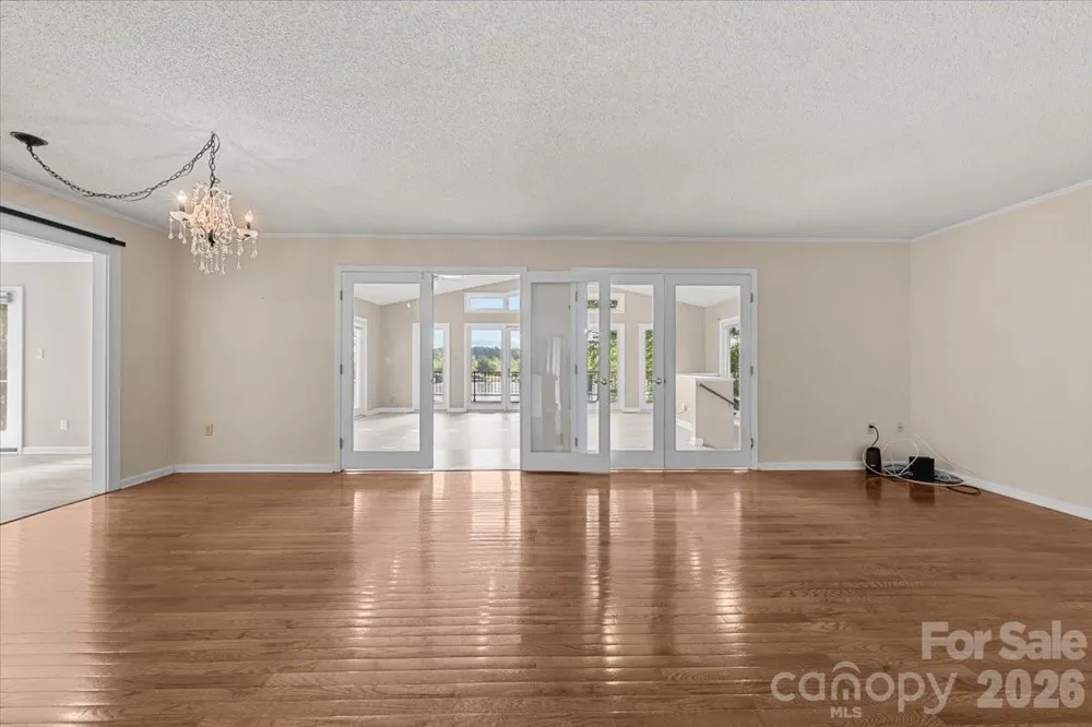 330 Hillview Drive Lexington, NC 27292