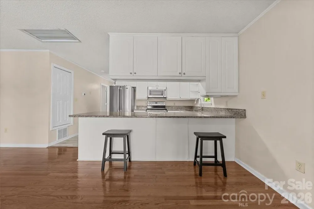 330 Hillview Drive Lexington, NC 27292
