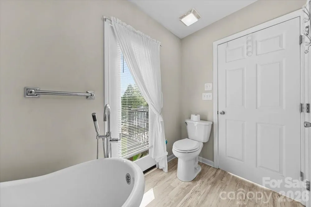 330 Hillview Drive Lexington, NC 27292