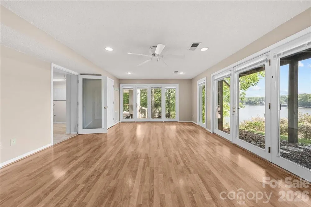 330 Hillview Drive Lexington, NC 27292