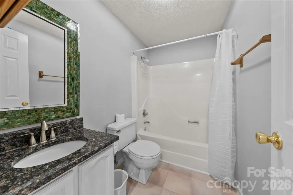 330 Hillview Drive Lexington, NC 27292