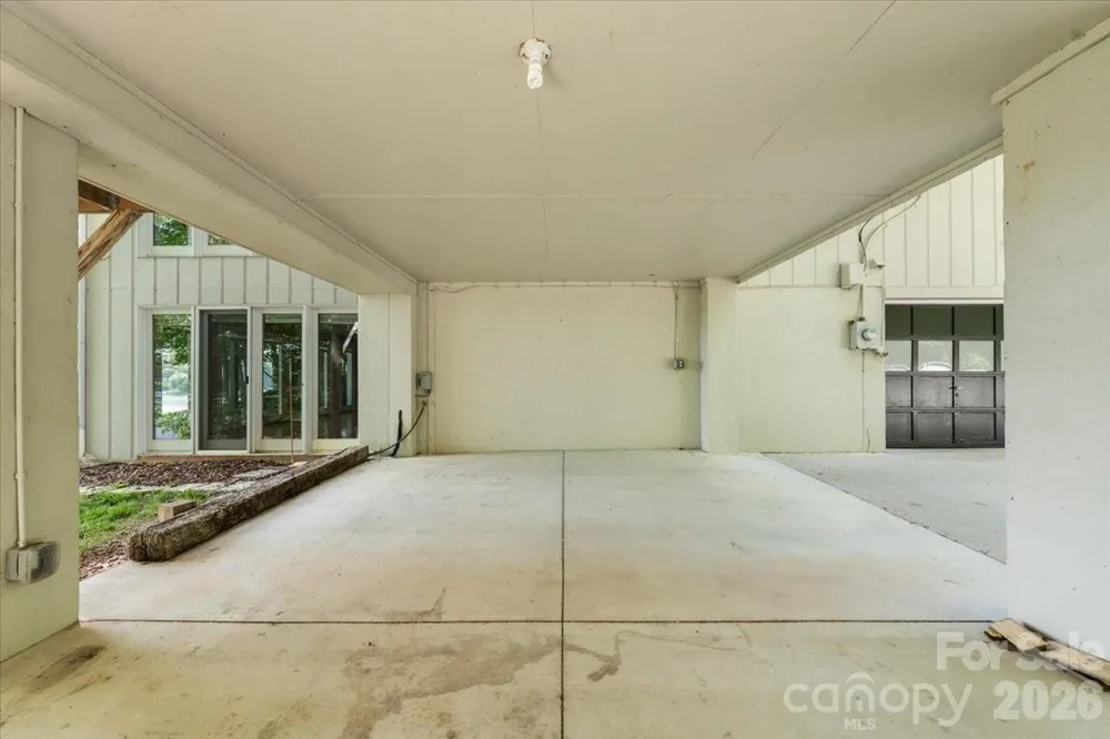330 Hillview Drive Lexington, NC 27292