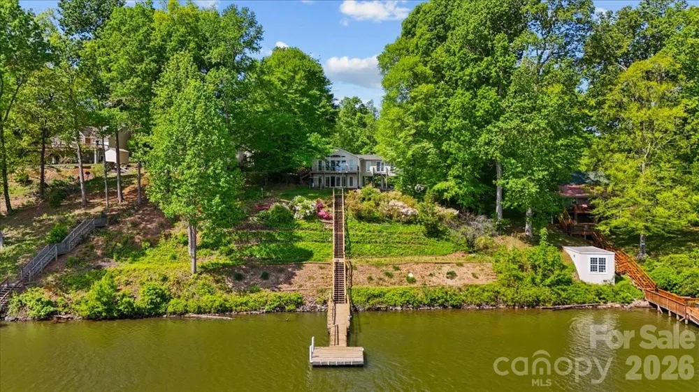 330 Hillview Drive Lexington, NC 27292