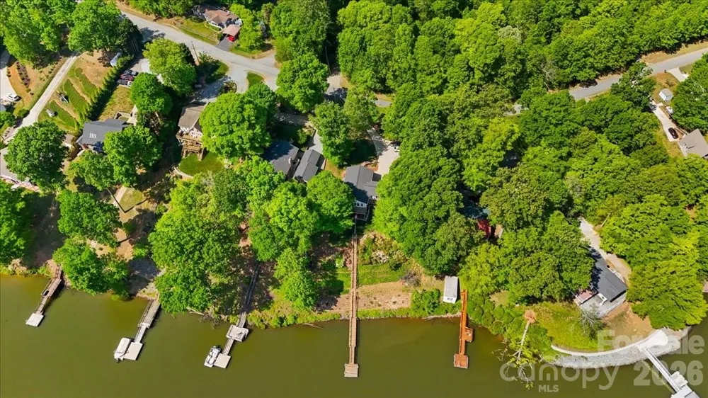 330 Hillview Drive Lexington, NC 27292