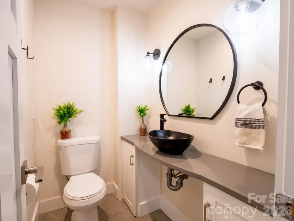 1048 Jenkins Valley Road Alexander, NC 28701