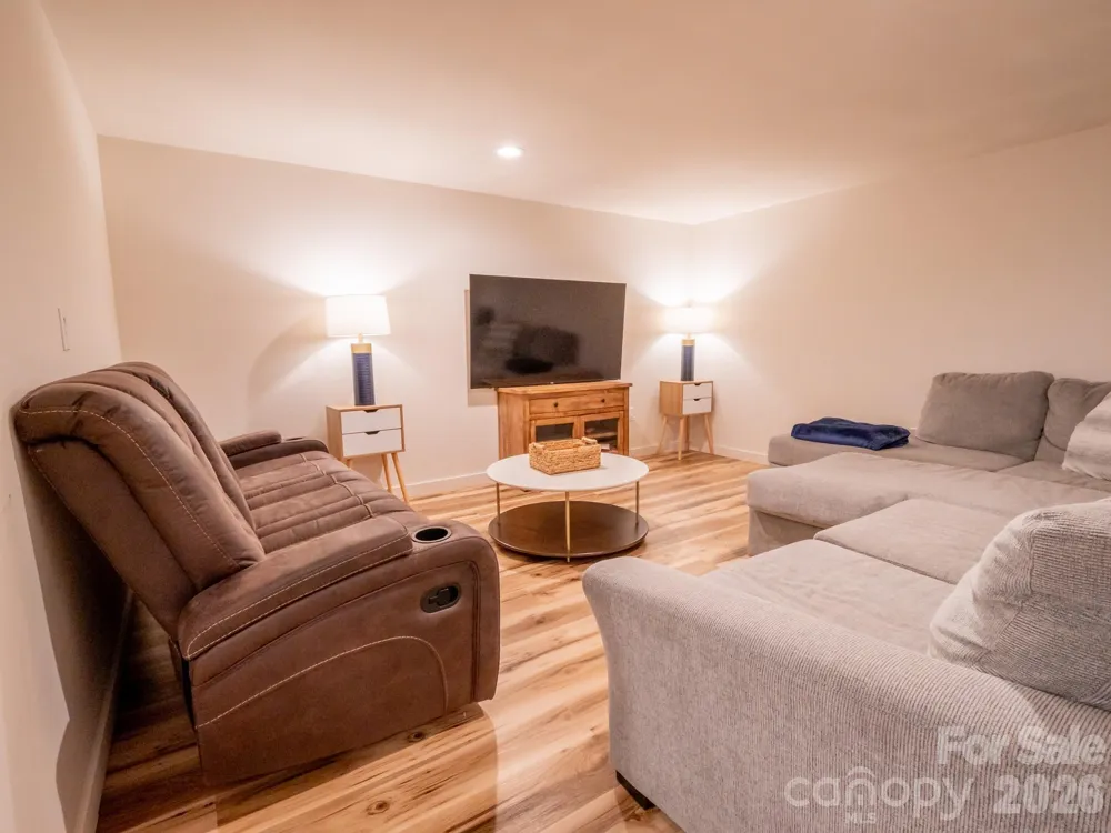 1048 Jenkins Valley Road Alexander, NC 28701