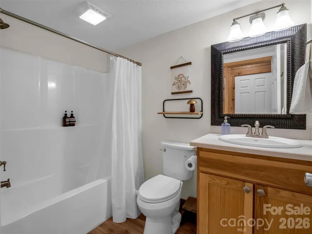 105 Sunset Cove Road Lake Lure, NC 28746