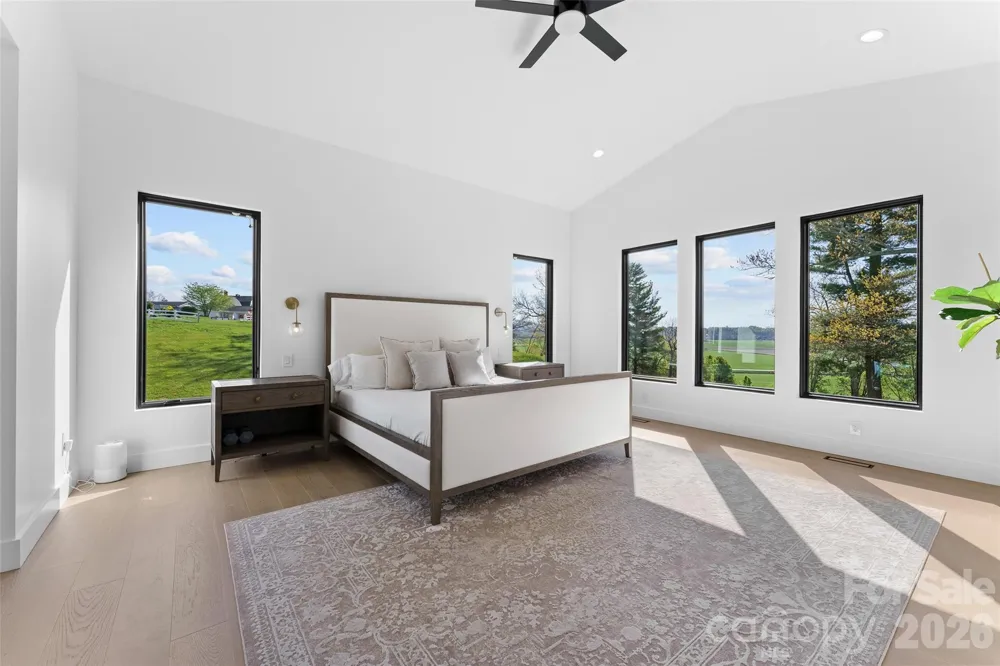 503 Nesbitt Drive Mills River, NC 28759