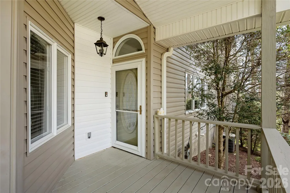 2115 Cumming Woods Court Hendersonville, NC 28739
