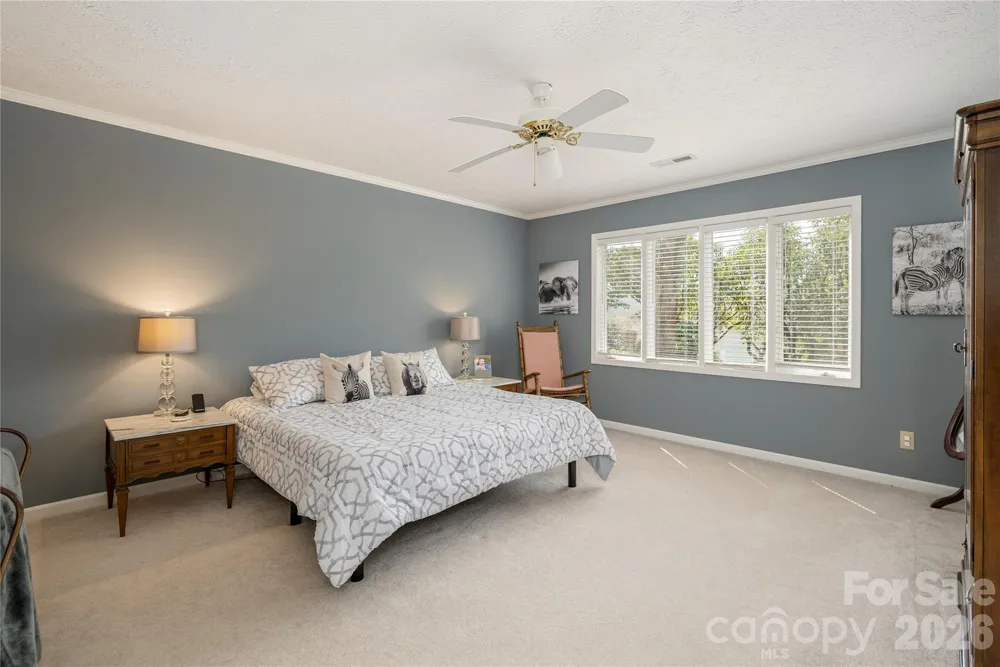 2115 Cumming Woods Court Hendersonville, NC 28739