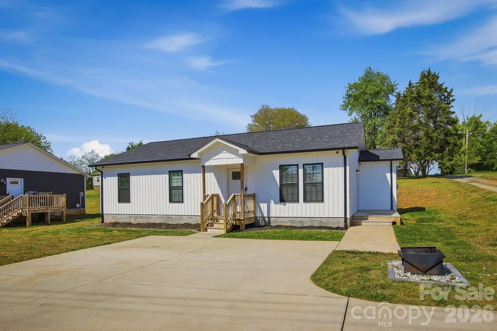 177 Duke Street Granite Falls, NC 28630