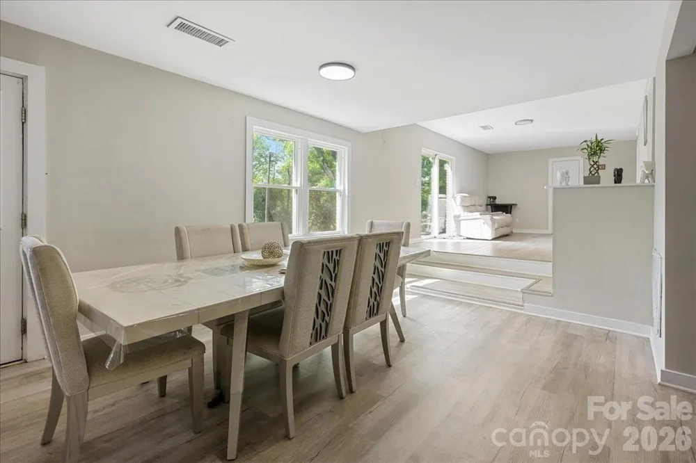 34438 Springdale Drive New London, NC 28127