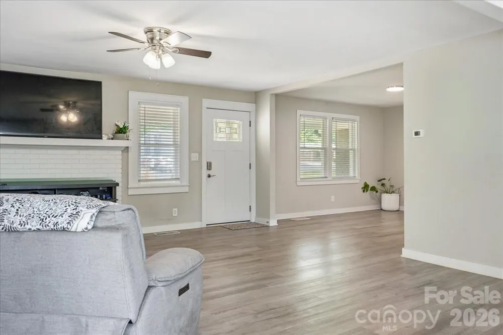 34438 Springdale Drive New London, NC 28127
