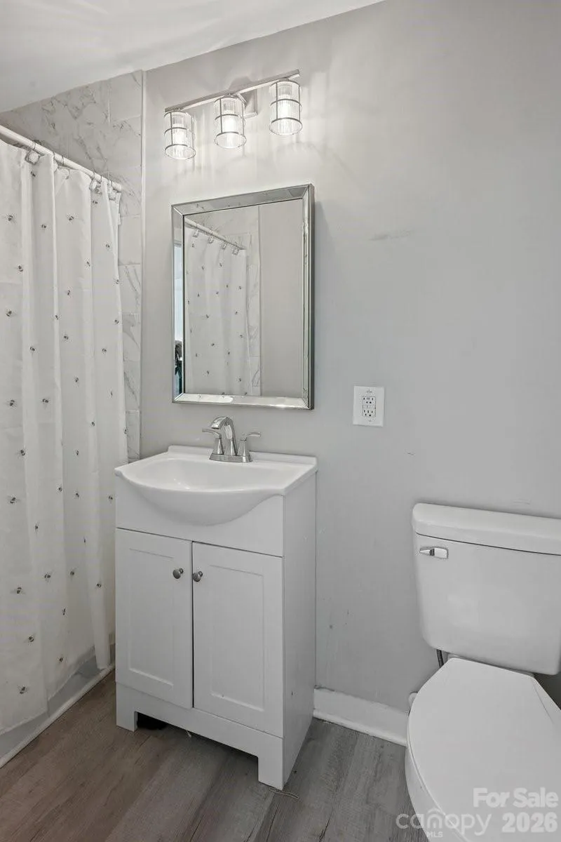 34438 Springdale Drive New London, NC 28127