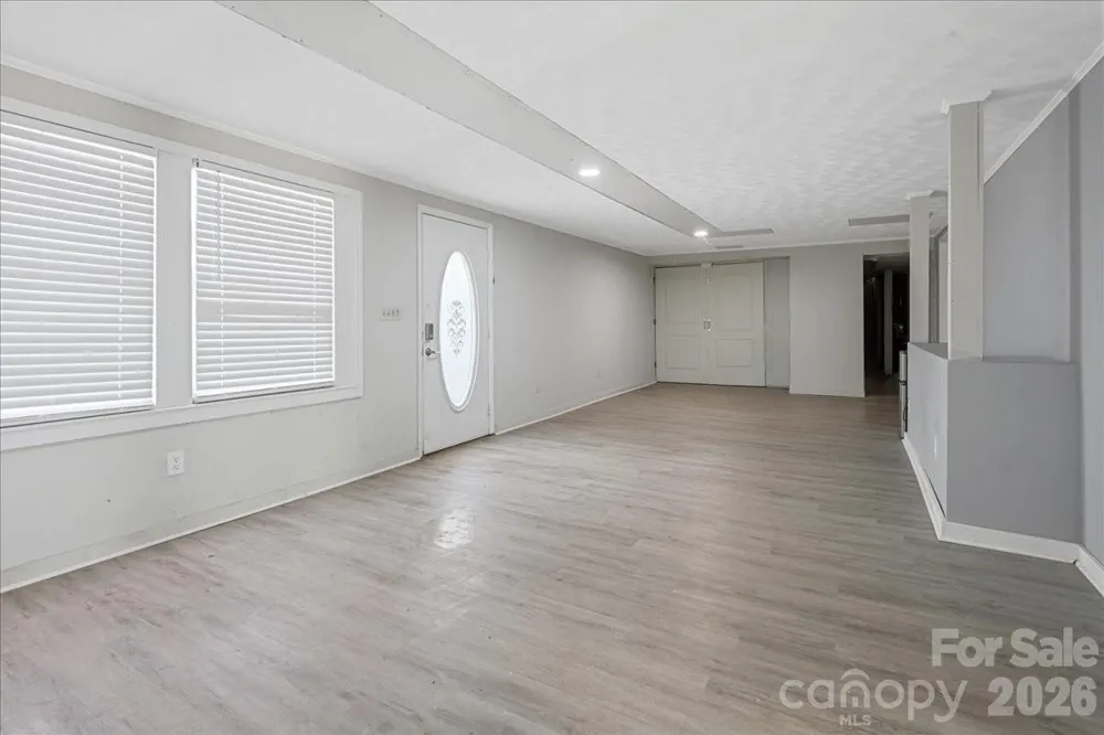 34438 Springdale Drive New London, NC 28127
