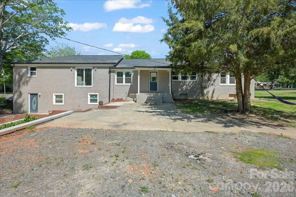 34438 Springdale Drive New London, NC 28127