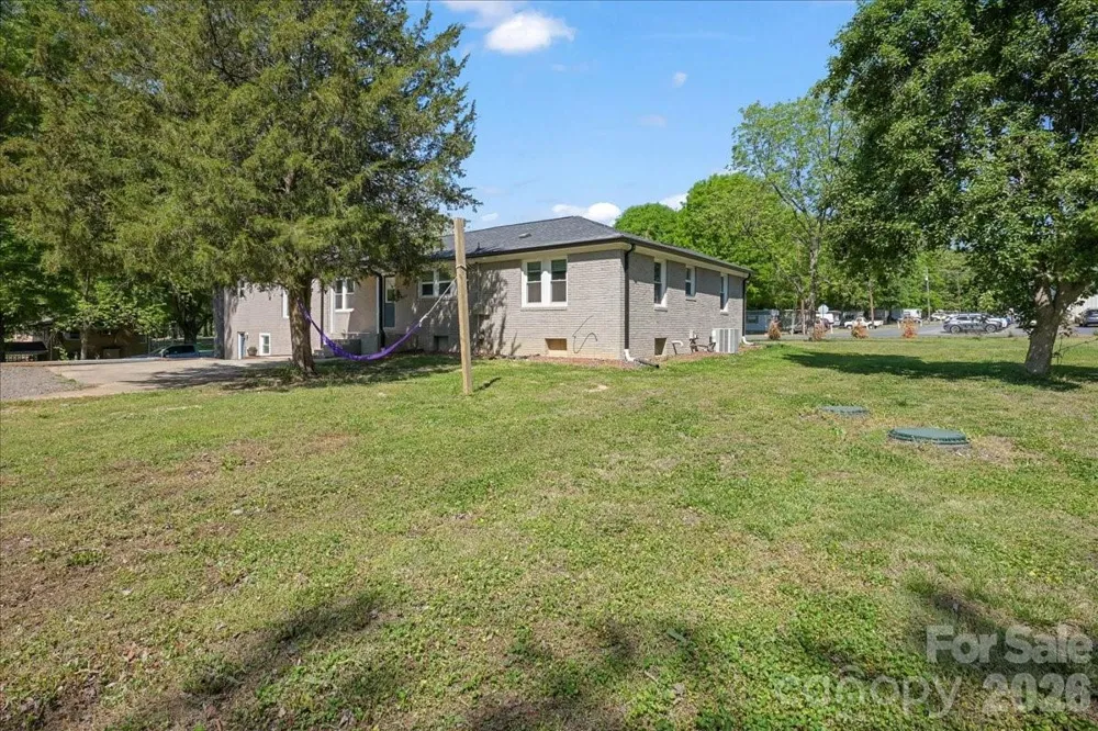34438 Springdale Drive New London, NC 28127