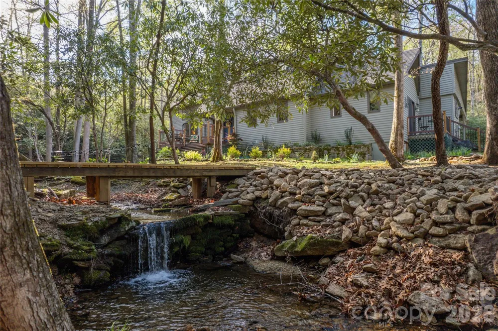 70 Aberdeen Lane Pisgah Forest, NC 28768