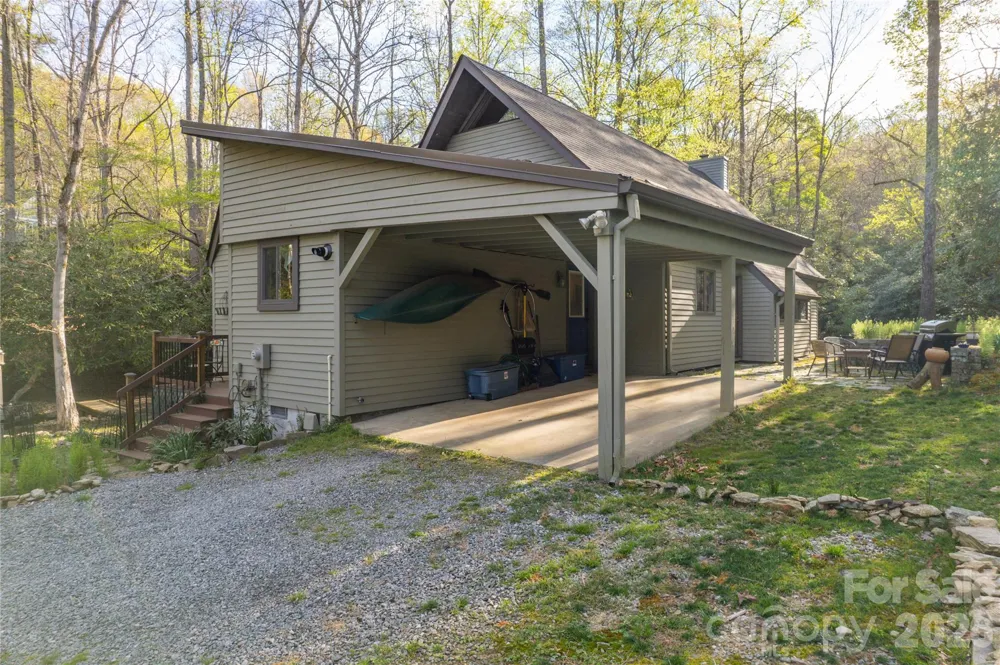 70 Aberdeen Lane Pisgah Forest, NC 28768