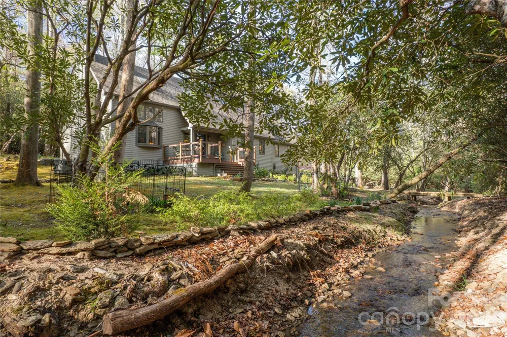 70 Aberdeen Lane Pisgah Forest, NC 28768