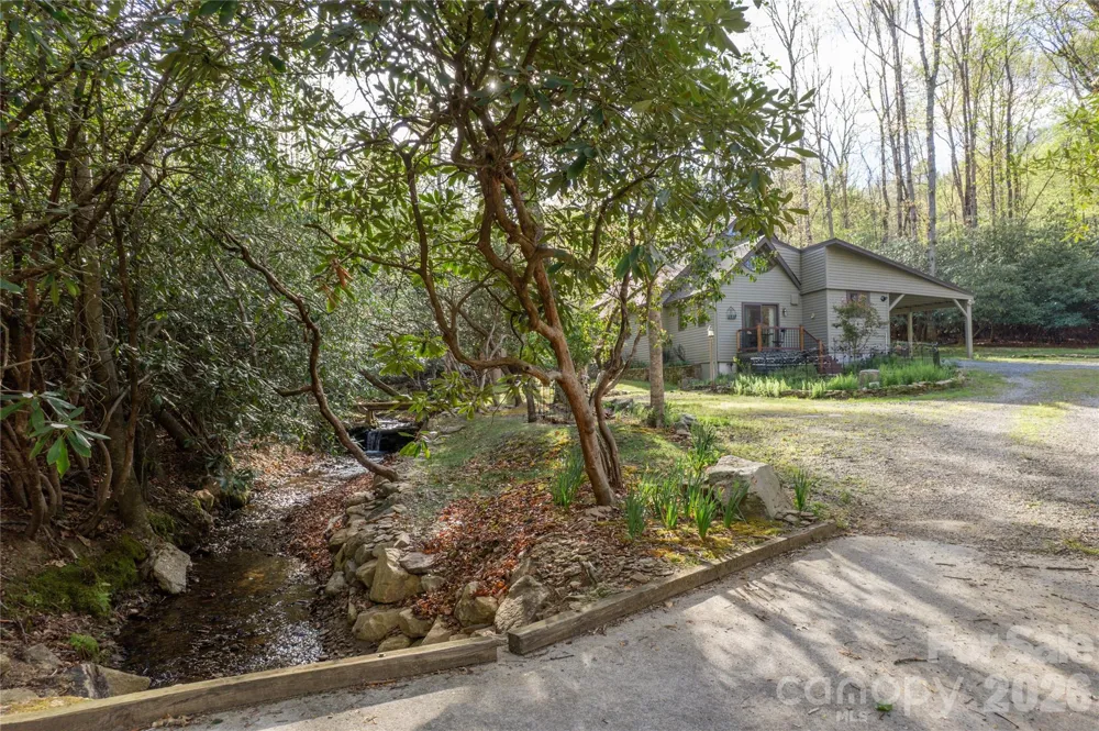 70 Aberdeen Lane Pisgah Forest, NC 28768