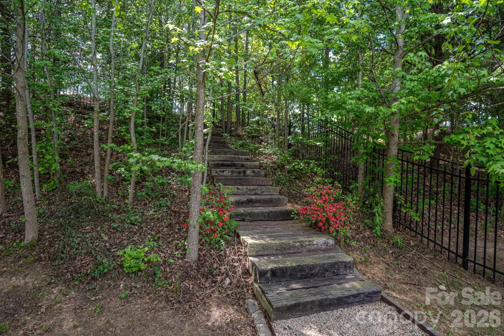 4012 Saint Andrews Court Cramerton, NC 28032