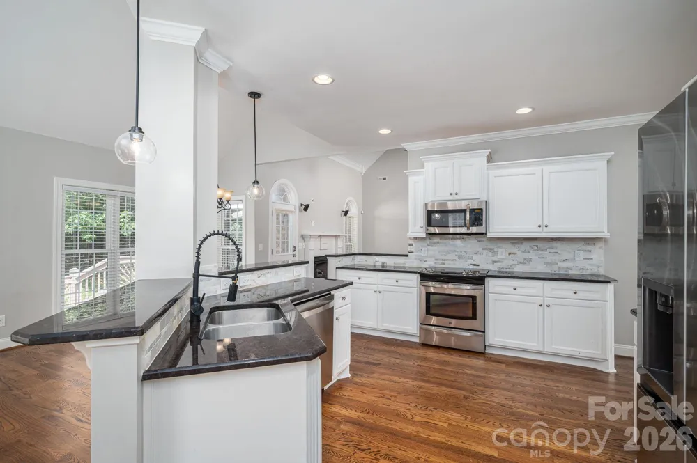 4012 Saint Andrews Court Cramerton, NC 28032