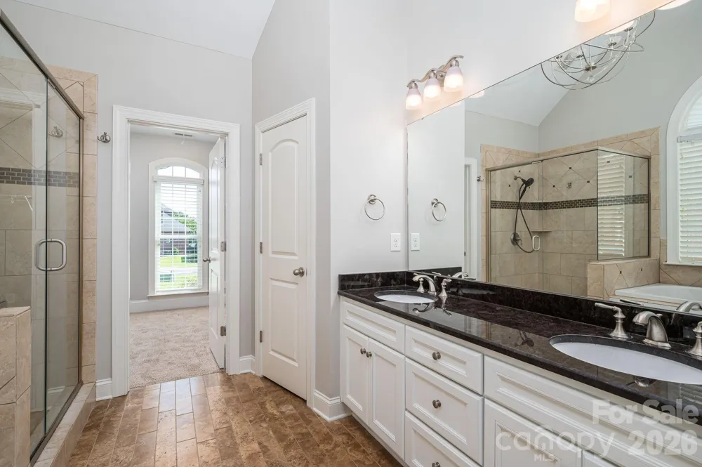 4012 Saint Andrews Court Cramerton, NC 28032